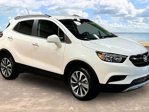 Certified 2022 Buick Encore Preferred w/ Safety Package AWD/4WD image 1