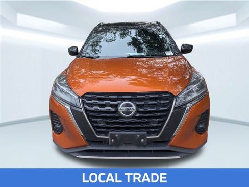 Used 2021 Nissan Kicks SR image 2