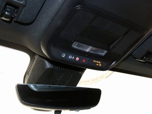 Certified 2025 Chevrolet Equinox LT w/ Safety and Technology Package image 23