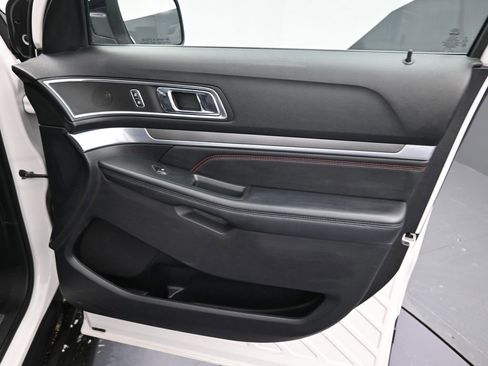 Used 2019 Ford Explorer Sport w/ Equipment Group 401A image 21