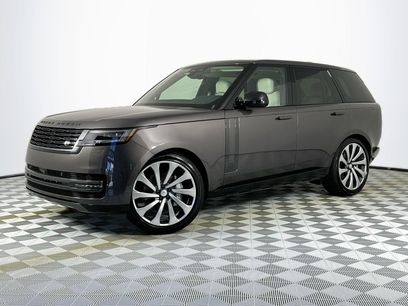 New 2025 Land Rover Range Rover SE