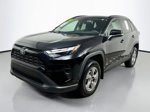 Used 2025 Toyota RAV4 XLE w/ Convenience Package FWD image 11