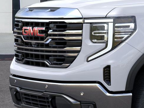 New 2026 GMC Sierra 1500 SLT image 14
