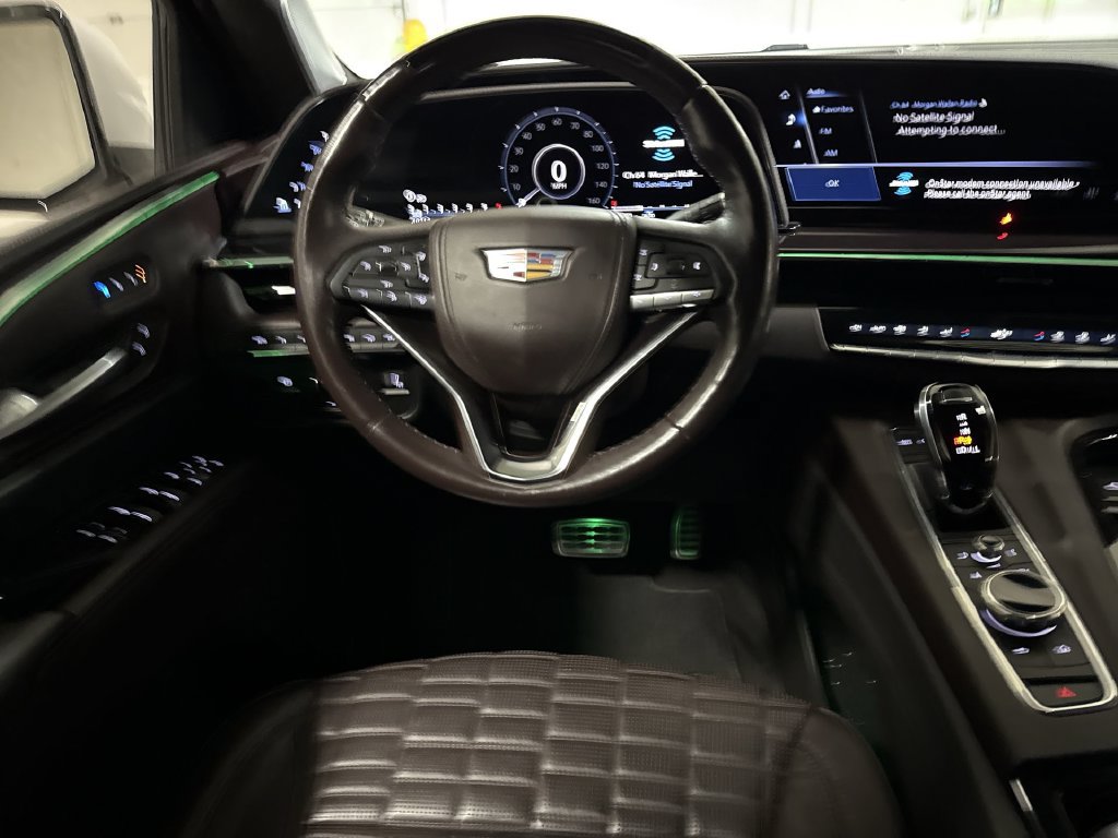 Used 2024 Cadillac Escalade Premium Luxury Platinum w/ Heavy-Duty Trailer Package AWD/4WD image 11