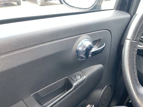 Used 2015 FIAT 500 Pop image 9