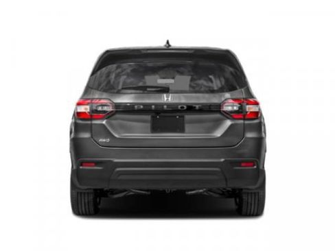 Used 2023 Honda Pilot LX image 5