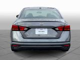 Used 2024 Nissan Altima 2.5 SV image 4