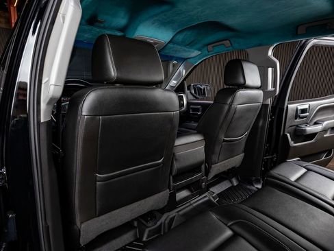 Used 2018 Chevrolet Silverado 1500 LT w/ Texas Edition image 31