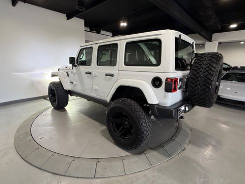 Used 2025 Jeep Wrangler Sport AWD/4WD image 14