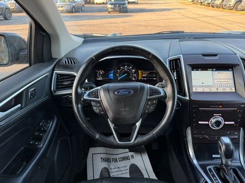 Used 2017 Ford Edge Titanium w/ Equipment Group 301A image 19