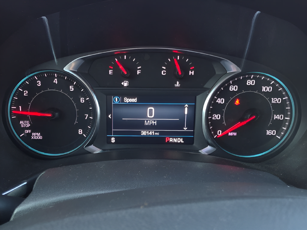 Used 2023 Chevrolet Equinox LT w/ LPO, Floor Liner Package AWD/4WD image 9