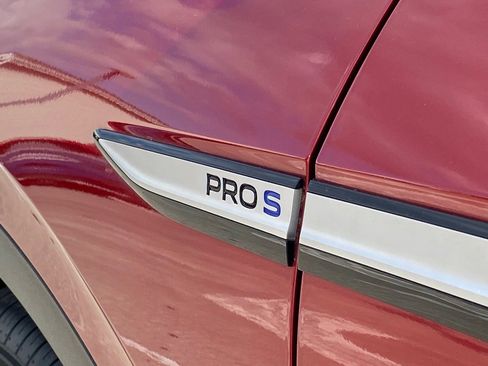 Used 2023 Volkswagen ID.4 Pro S image 6