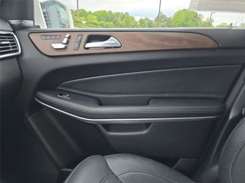 Used 2019 Mercedes-Benz GLS 550 4MATIC image 25