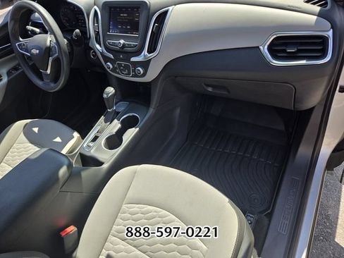 Used 2021 Chevrolet Equinox LS FWD image 18