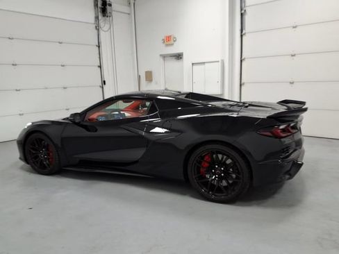 Used 2024 Chevrolet Corvette Z06 w/ Battery Protection Package RWD image 6