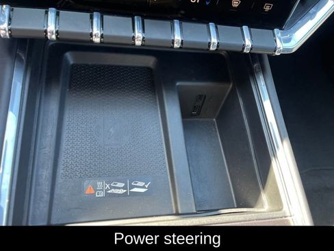 Used 2025 GMC Acadia Elevation image 22