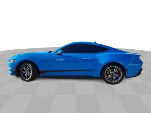 Used 2024 Ford Mustang Coupe image 5