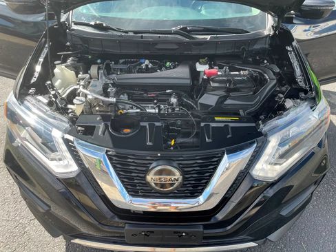 Used 2018 Nissan Rogue SV AWD/4WD image 24