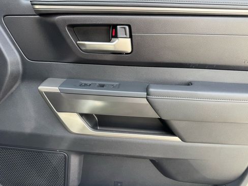 Used 2022 Toyota Tundra SR5 w/ SR5 Convenience Package image 21