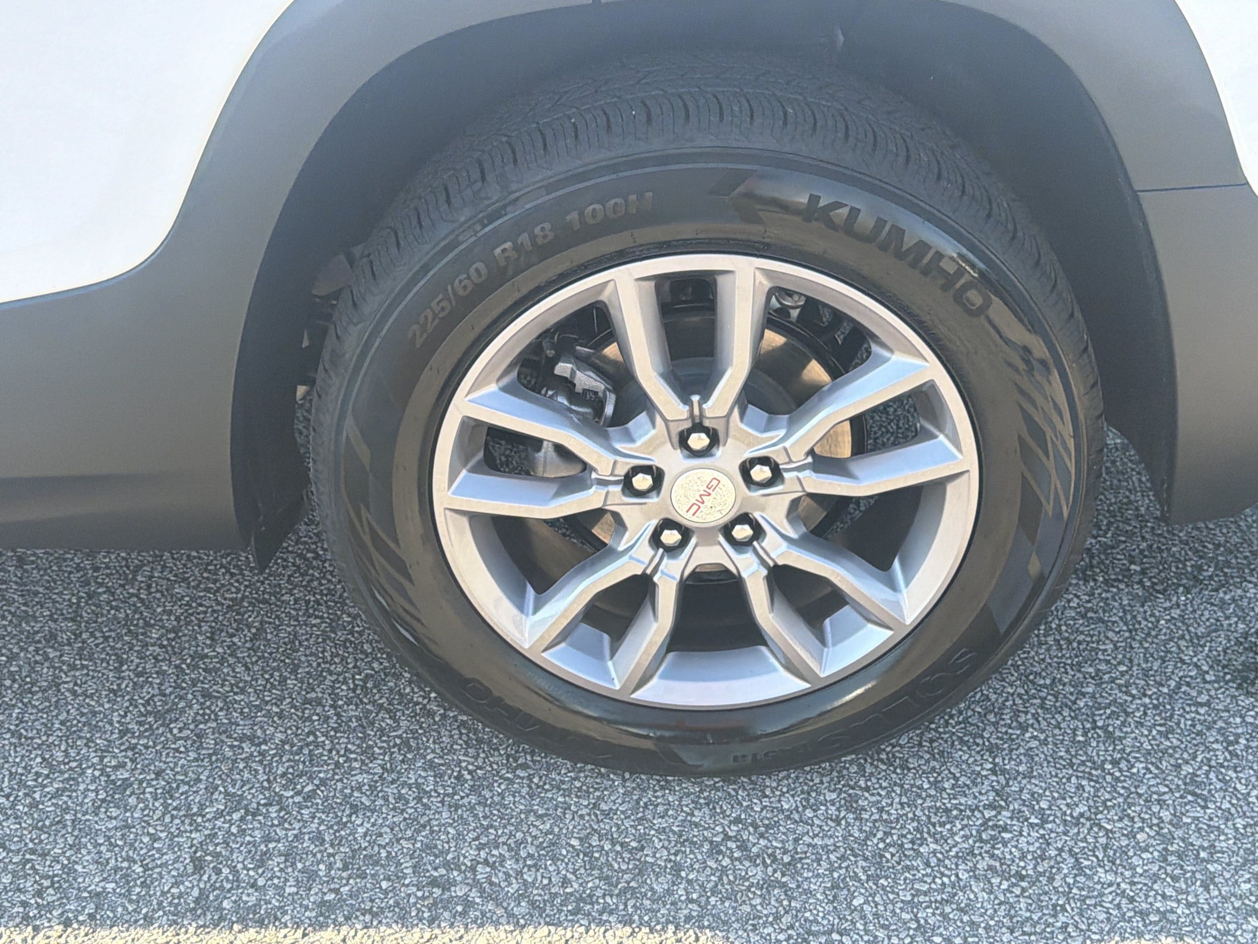 Used 2024 GMC Terrain SLT AWD/4WD image 19