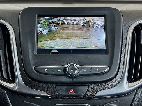 Used 2019 Chevrolet Equinox LT FWD image 15