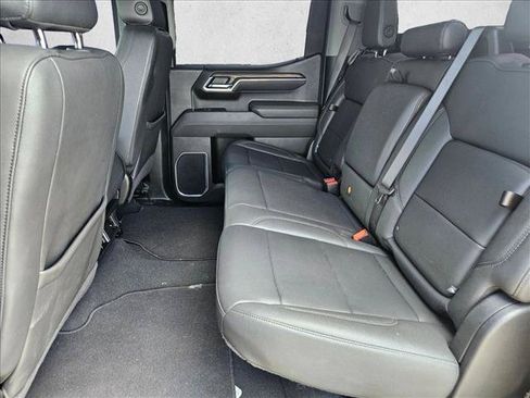 Used 2025 GMC Sierra 1500 SLT RWD image 13