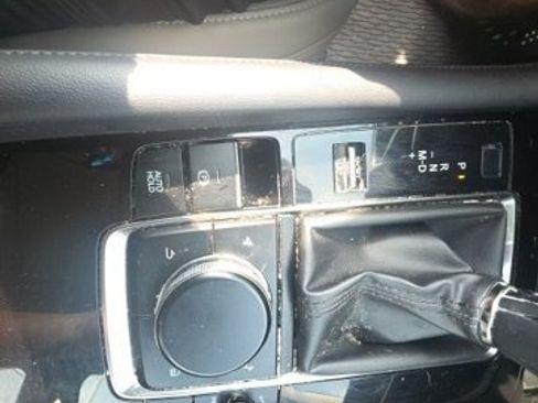 Used 2025 MAZDA MAZDA3 s FWD image 21