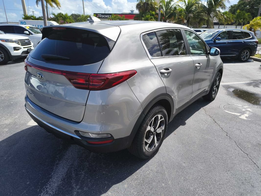 Used 2022 Kia Sportage LX AWD/4WD image 5