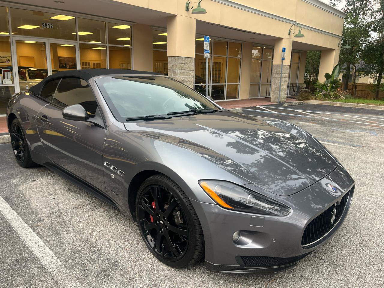 Used 2012 Maserati GranTurismo Sport RWD image 14