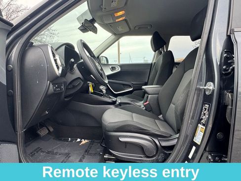 Used 2022 Kia Soul LX w/ Technology Package image 14