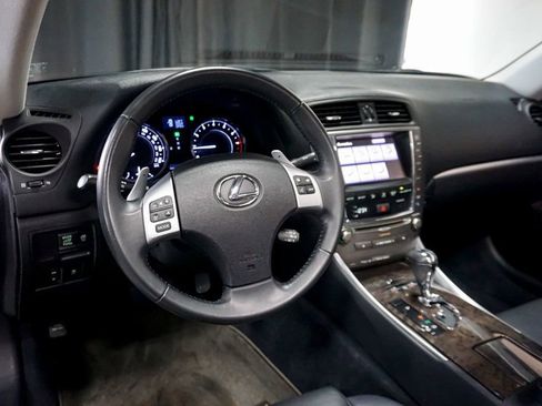 Used 2013 Lexus IS 350C w/ Luxury Pkg RWD image 54