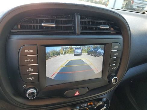 Used 2020 Kia Soul LX image 28
