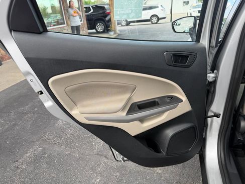 Used 2021 Ford EcoSport S image 16