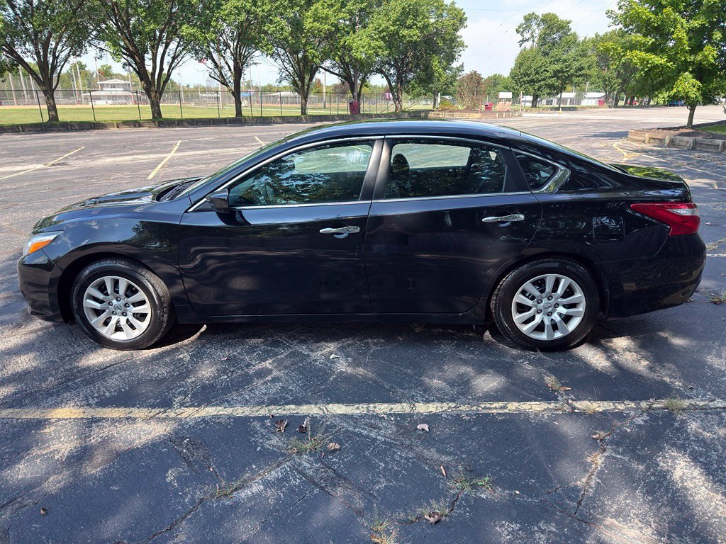 Used 2016 Nissan Altima 2.5 S w/ Power Driver Seat Package FWD image 16