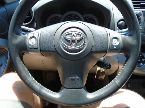 Used 2008 Toyota RAV4 Limited w/ Tow Prep Pkg FWD image 17