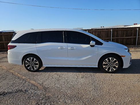 New 2026 Honda Odyssey Elite image 9