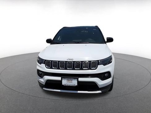 Used 2025 Jeep Compass Limited AWD/4WD image 4