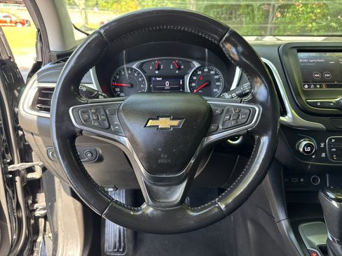 Used 2020 Chevrolet Equinox LT FWD image 23