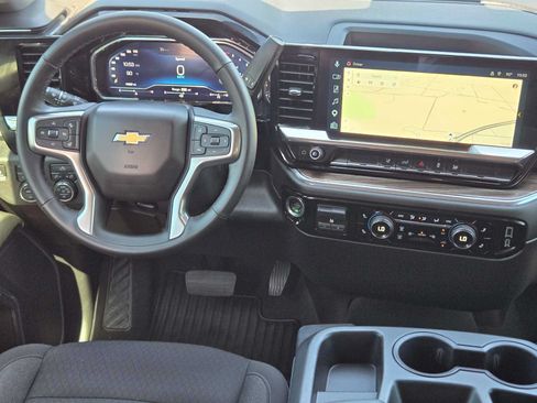 Certified 2025 Chevrolet Silverado 2500 LT w/ Convenience Package AWD/4WD image 25