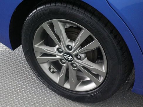 Used 2017 Hyundai Elantra SE w/ SE A/T Tech Package 03 FWD image 56