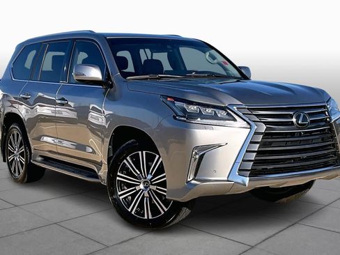 Used 2020 Lexus LX 570 4WD w/ Luxury Package image 2