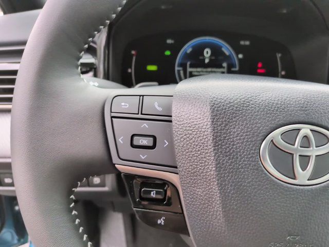 Used 2026 Toyota Camry SE FWD image 16