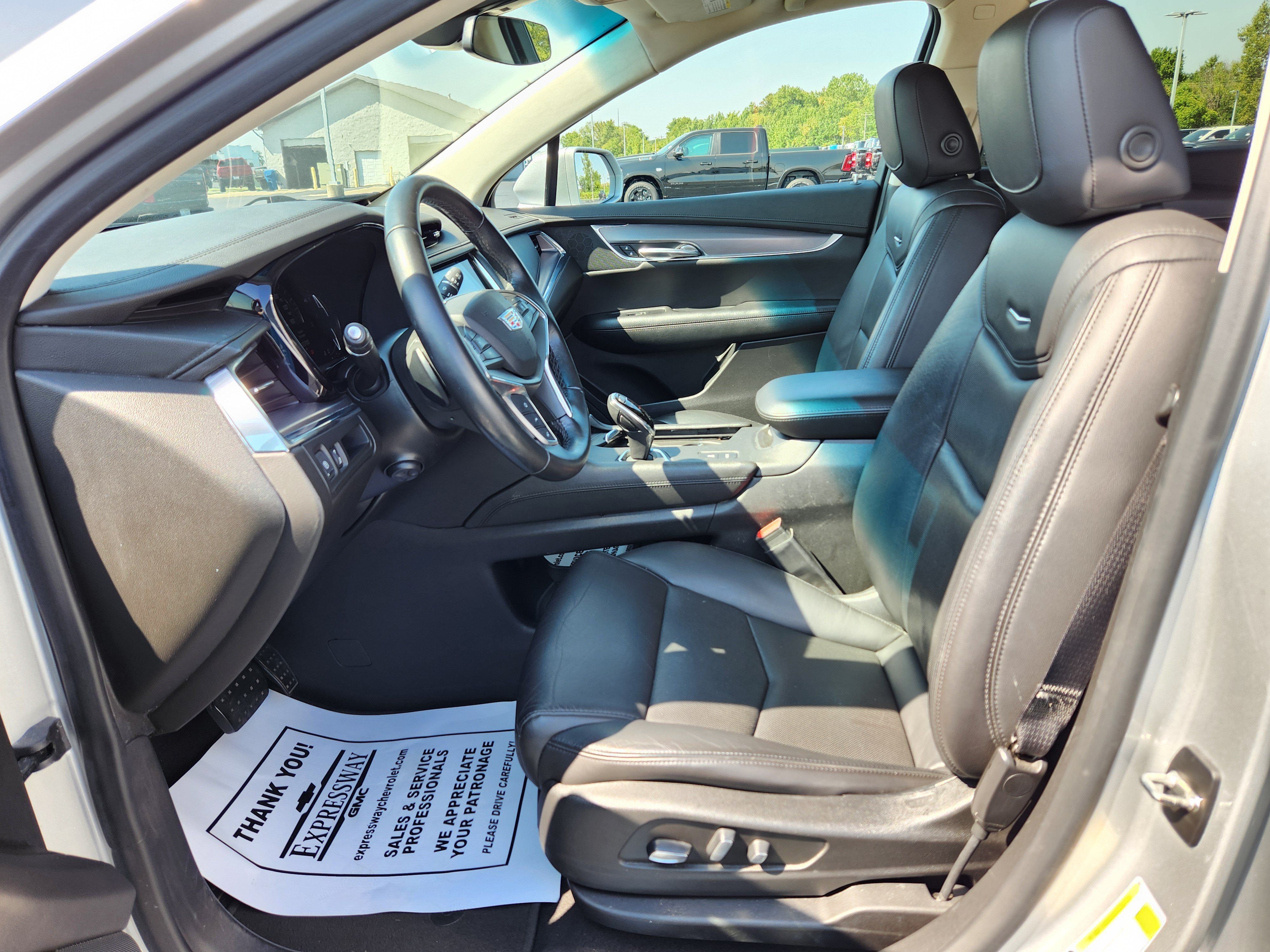 Used 2019 Cadillac XT5 Premium Luxury FWD image 12