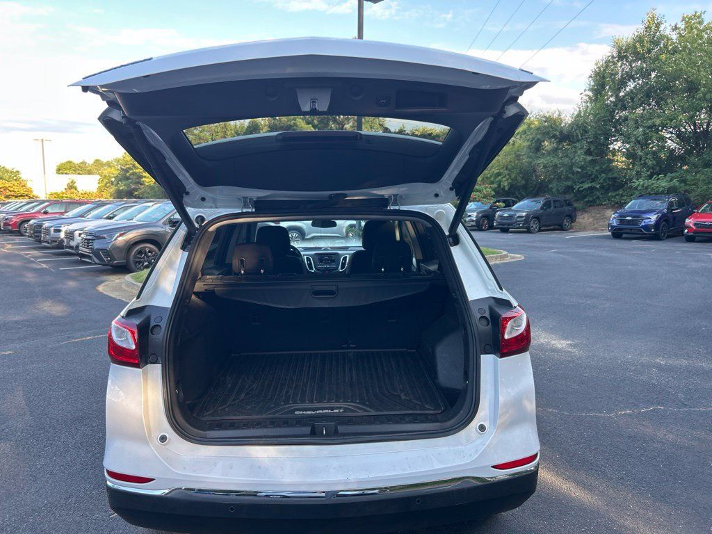 Used 2020 Chevrolet Equinox LT FWD image 16