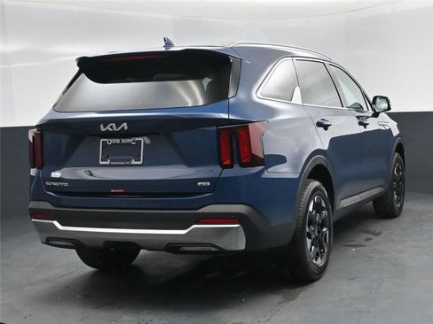 New 2026 Kia Sorento S image 16