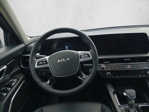 Used 2025 Kia Telluride S AWD/4WD image 18
