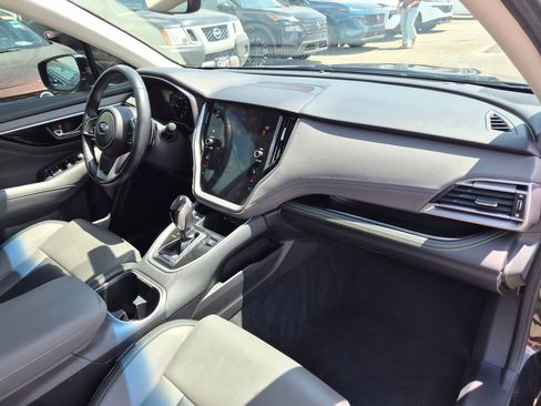 Used 2020 Subaru Outback Onyx Edition XT AWD/4WD image 32