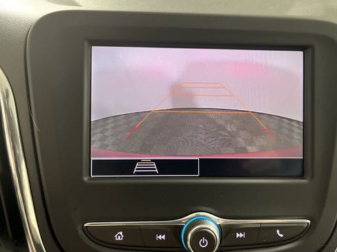 Used 2023 Chevrolet Equinox LT FWD image 19