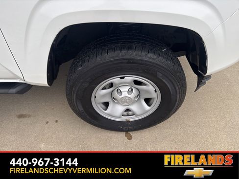 Used 2023 Toyota Tacoma TRD Sport image 49