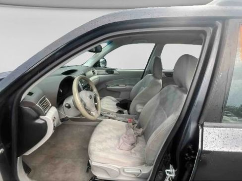 Used 2010 Subaru Forester 2.5X AWD/4WD image 4
